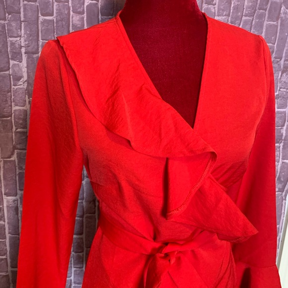 NWT True Red “Paige” Ruffle Wrap Blouse - Picture 3 of 9